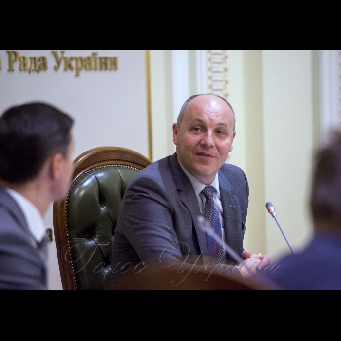17 липня 2018 нарада голови Верховної ради України Андрія Парубія з апаратом ВР України.