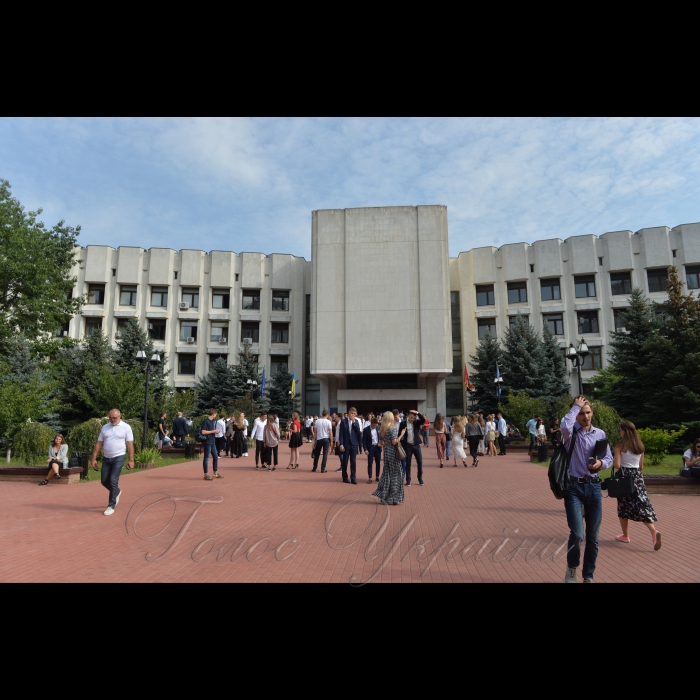 В Інституті міжнародних відносин Київського національного університету імені Тараса Шевченка відбулася посвята у студенти. 