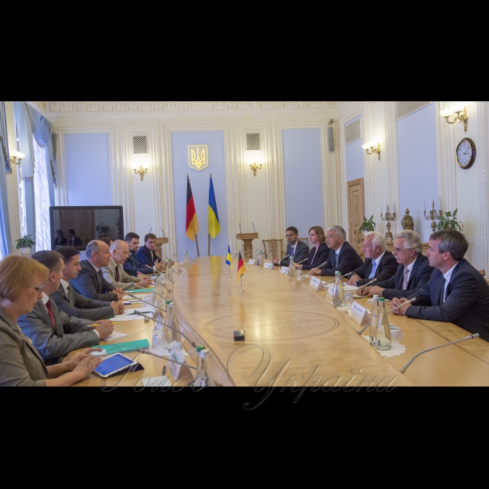 5 вересня 2018 зустріч Голови Верховної Ради України Андрія Парубія з Віце-президентом Німецького Бундестагу Вольфгангом Кубікі.