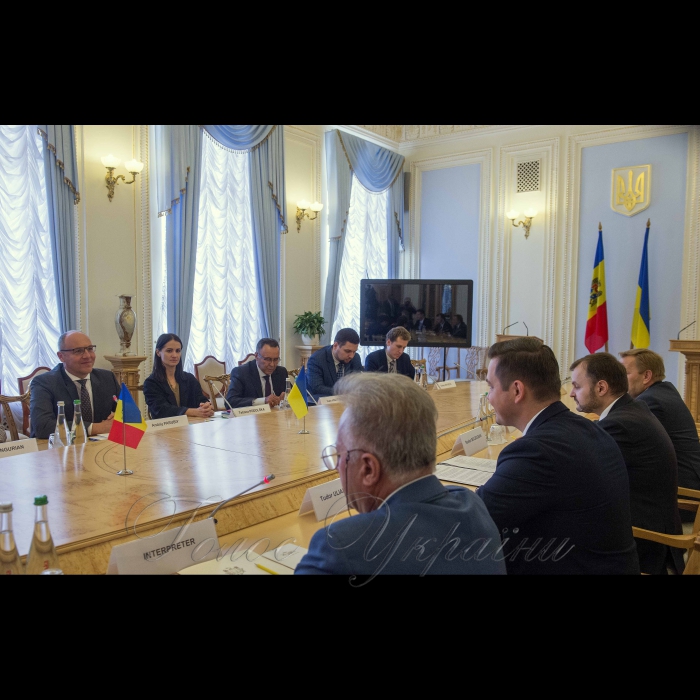 3 жовтня 2018 зустріч Голови Верховної Ради України Андрія Парубія З Міністром закордоних справ і европейськоїінтеграціі Республіки Молдова Тудором Уляновскі.