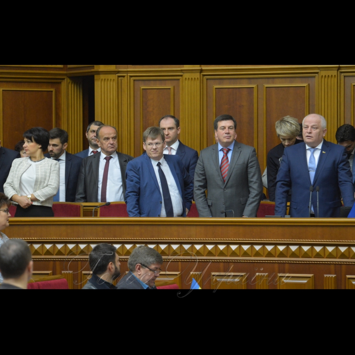 5 жовтня 2018 пленарне засідання Верховної Ради України.