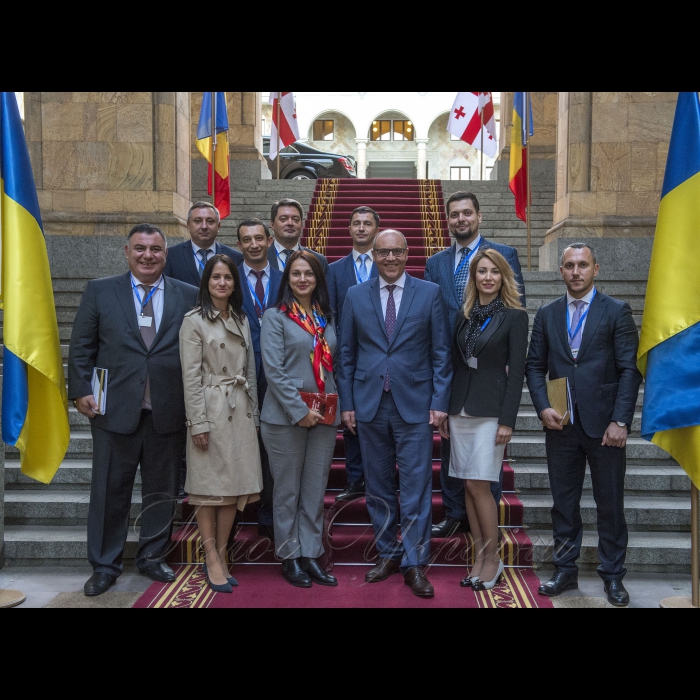 6 жовтня 2018 розпочалась робоча поїздка участю Голови Верховної Ради України Андрія Парубія до Грузії (Тбілісі).
Церемонія підписання Статуту Міжпарламентської асамблеї Парламенту Грузії, Парламенту Республіки Молдова та Верховної Ради України.