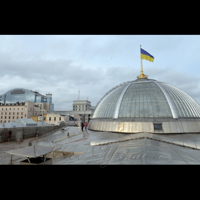 2 листопада 2018 купол над приміщенням Верховної Ради України. 