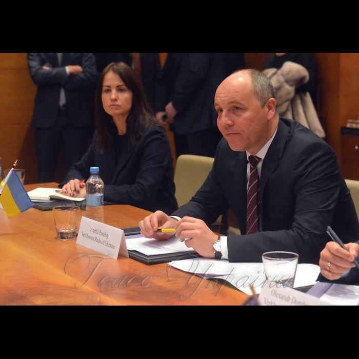 12 листопада 2018 зустріч Голови  Верховної Ради України Андрія Парубія з міністром енергетики США Ріккі Перрі.
