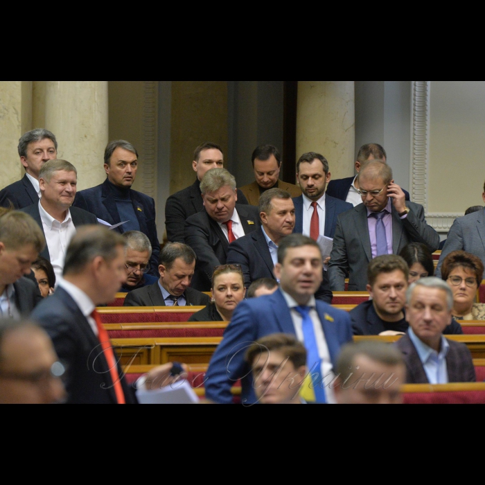6 грудня 2018 пленарне засідання Верховної Ради України.
Прийнято Закон 