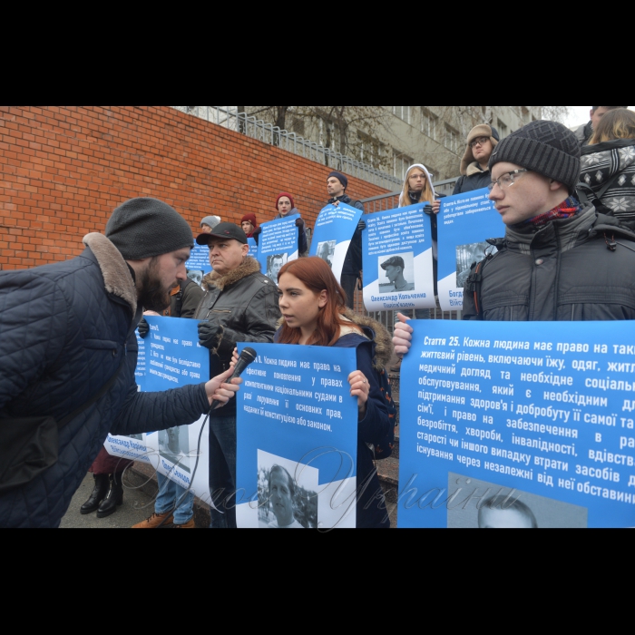 11 грудня 2018 акція під Посольством ЄС в Україні в рамках глобальної акції #SaveOlegSentsov з нагоди вручення Олегу Сенцову премії ім. Сахарова.
