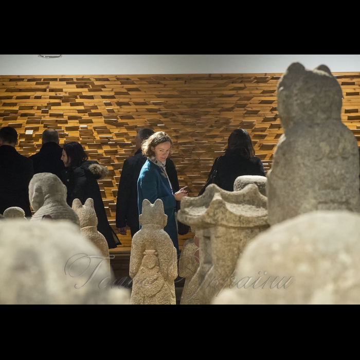 12 грудня 2018 офіційний візит Голови Верховної Ради України Андрія Парубія до Республіки Корея.
Голова Парламенту ознайомився з експозиціями Виставкового центру Samsung та музею мистецтва каменю .