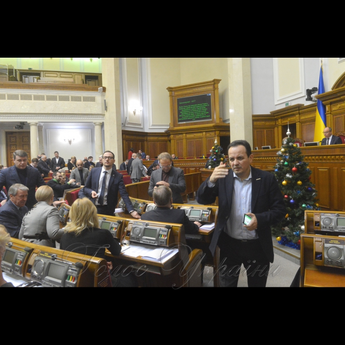 18 грудня 2018 пленарне засідання Верховної Ради України.
Прийнято за основу проект Закону 
