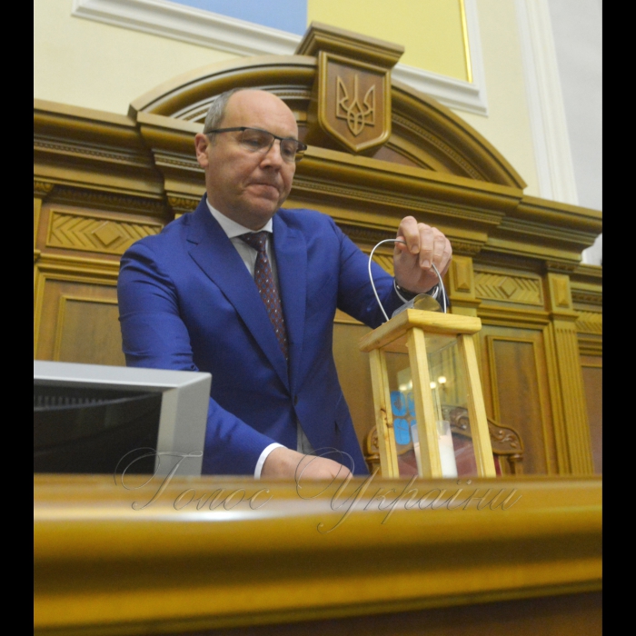 19 грудня 2018 пленарне засідання Верховної Ради України.
Представники Національної скаутської організації 