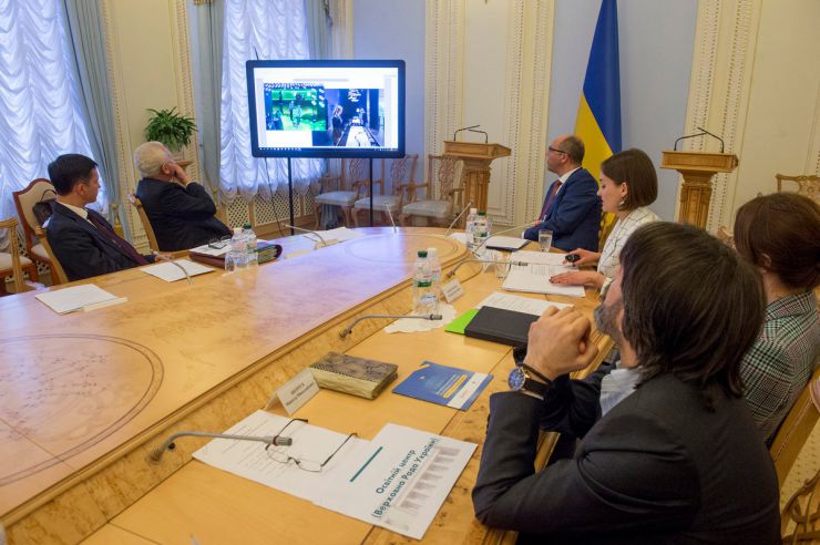12 квітня 2019 засідання Робочої групи за участью Голови ВР України Андрія Парубія з підготовки роботи освітнього центру у Верховної Ради України.