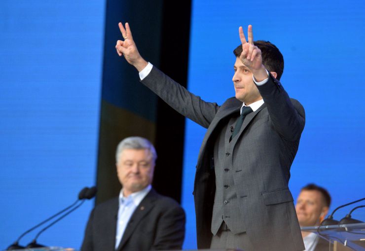 19 квітня 2019 дебати на НСК «Олімпійський» кандидатів у президенти України Петра Порошенка і Володимира Зеленського.