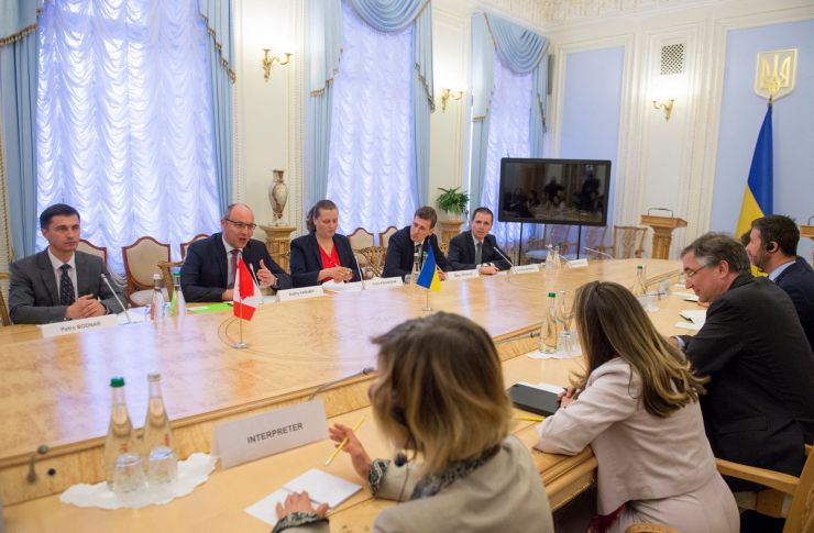 8 травня 2019 зустріч Голови Верховної Ради України Андрія Парубія з Міністром закордонних справ Канади Христею Фріланд.