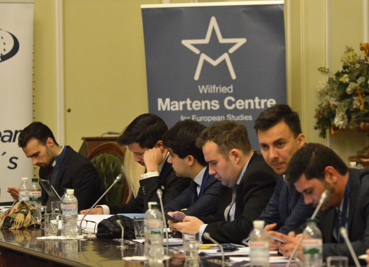 Заступник Голови Верховної Ради України Олена Кондратюк взяла участь у зустрічі з делегацією молоді Європейської народної партії