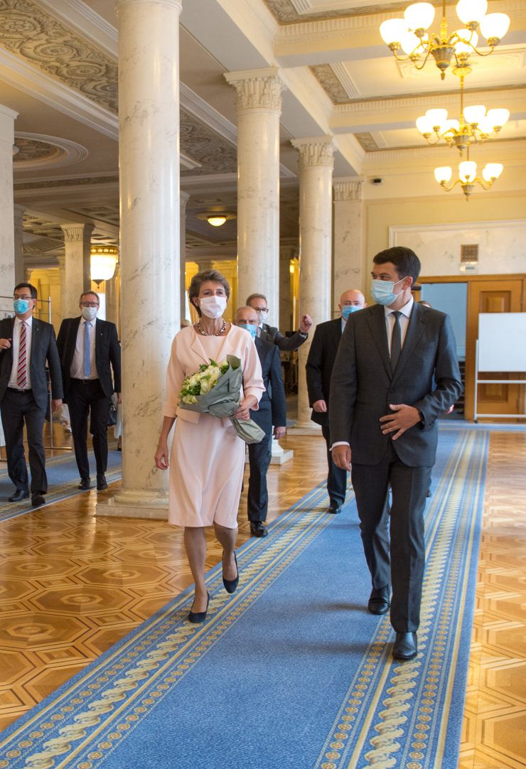 Офіційна зустріч Голови Верховної Ради України Дмитра Разумкова з Президентом Швейцарської Конфедерації Симонеттою Соммаругою