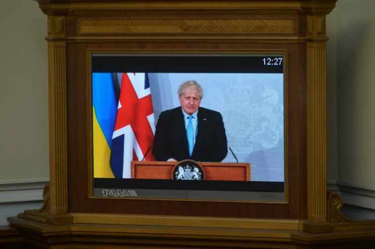 Прем’єр Великої Британії Боріс Джонсон звернувся до Верховної Ради України. Виступ відбувся у форматі відеозв’язку під час пленарного засідання 3 травня.
