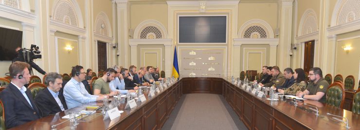 Перший заступник Голови Верховної Ради України Олександр Корнієнко зустрівся з делегацією депутатів парламентів держав-членів Європейського Союзу