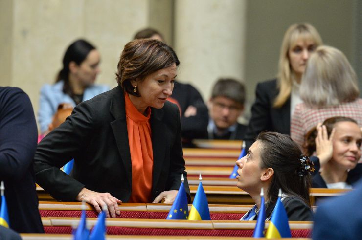 Пленарне засідання Верховної Ради України. Констанкевич, Мезенцева