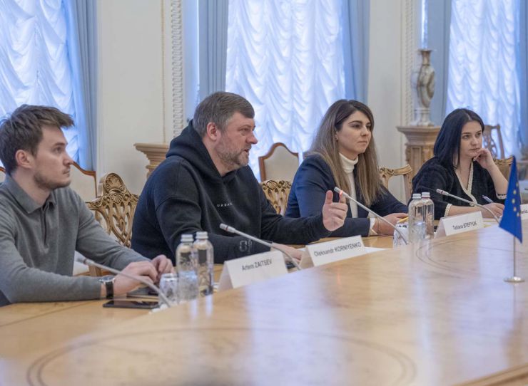 Перший віцеспікер Олександр Корнієнко зустрівся з Президентом Фонду Жана Моне, екс-Президентом Європейського Парламенту Петом Коксом та командою NDI