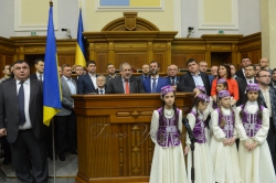 До парламенту завітав ансамбль Кримськотатарського культурного центру 