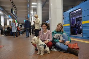Київ, люди у метро під час обстрілу столиці