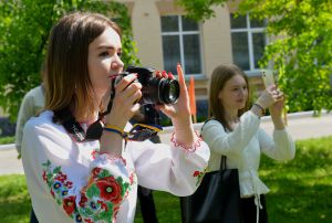 Близько 50 виконавців та творчих колективів взяли участь у фестивалі «Непереможна Україна», що відбувся на Київшині у Немішаївському фаховому коледжі НУБіП. 