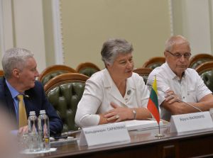 Заступниця Голови Верховної Ради України Олена Кондратюк зустрілася з делегацією президентів і членів національних клубів підписантів актів про Незалежність країн Балтії.