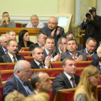 Особливий порядок самоврядування на Донбасі діятиме лише за легітимної влади