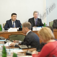 Зміни до Конституції потрібно затвердити до проведення місцевих виборів