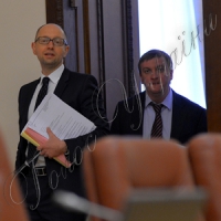 Прем’єр закликав не допустити реваншу тих,  «хто допомагав Януковичу»