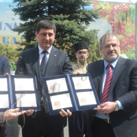 Говорити про півострів потрібно постійно
