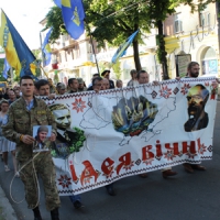 ...І пом’янули всіх героїв