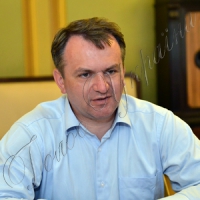В обласній та районних  адміністраціях ще велика сила інерції