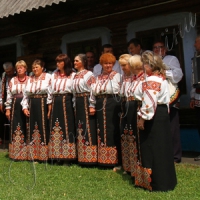На обійсті Івана Миколайчука звучали пісні
