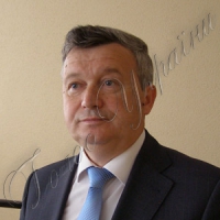 Надати особливий статус Донбасу — це підіграти шантажистам