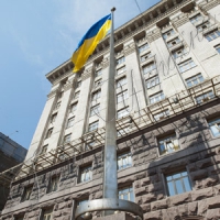 Чверть віку над столицею майорить синьо-жовтий стяг