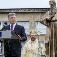 Ідоли завжди падають, а Віра, Надія, Любов залишаються