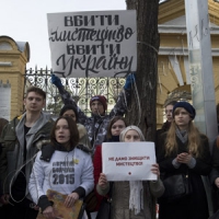 Студенти заступилися за виш