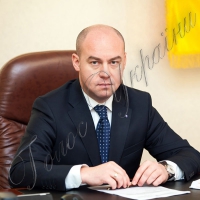 Або зарплата, або нові вікна