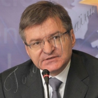 Для вирішення проблеми переселенців потрібна політична воля