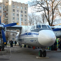 ...І політати на інтерактивному літаку