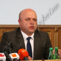 Керуватимуть самі