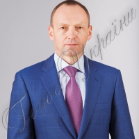 Чернігівська міськрада: перші рішення нового голови — про відкритість процедури  закупівель та кадрові зміни