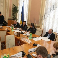 Розвивати міжпарламентське  співробітництво