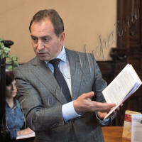 Найкращою є Конституція, яку знають,  шанують і виконують усі