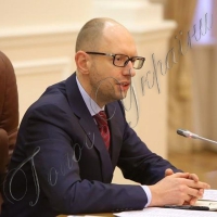 Військовим — реальне збільшення зарплат, а корупціонерам — реальні посадки 