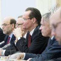 Зняття санкцій можливе  лише після приборкання злодійських намірів РФ