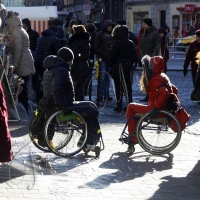 Співчуття замінити розумінням, а жалість — допомогою чи підтримкою...