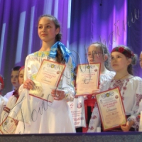 Грай, бандуро, не змовкай!..