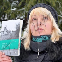Срібна нитка між своїми