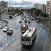 Байдуже спостерігали, як невідомі закладають вибухівку